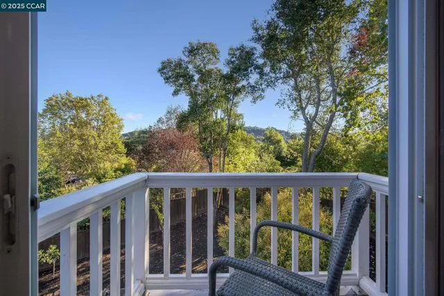 $2,190,000 | 33 Altamount Drive, Orinda, CA 94563