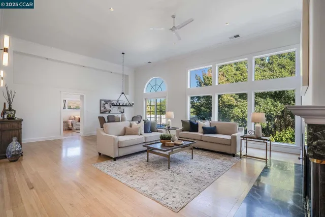 $2,190,000 | 33 Altamount Drive, Orinda, CA 94563