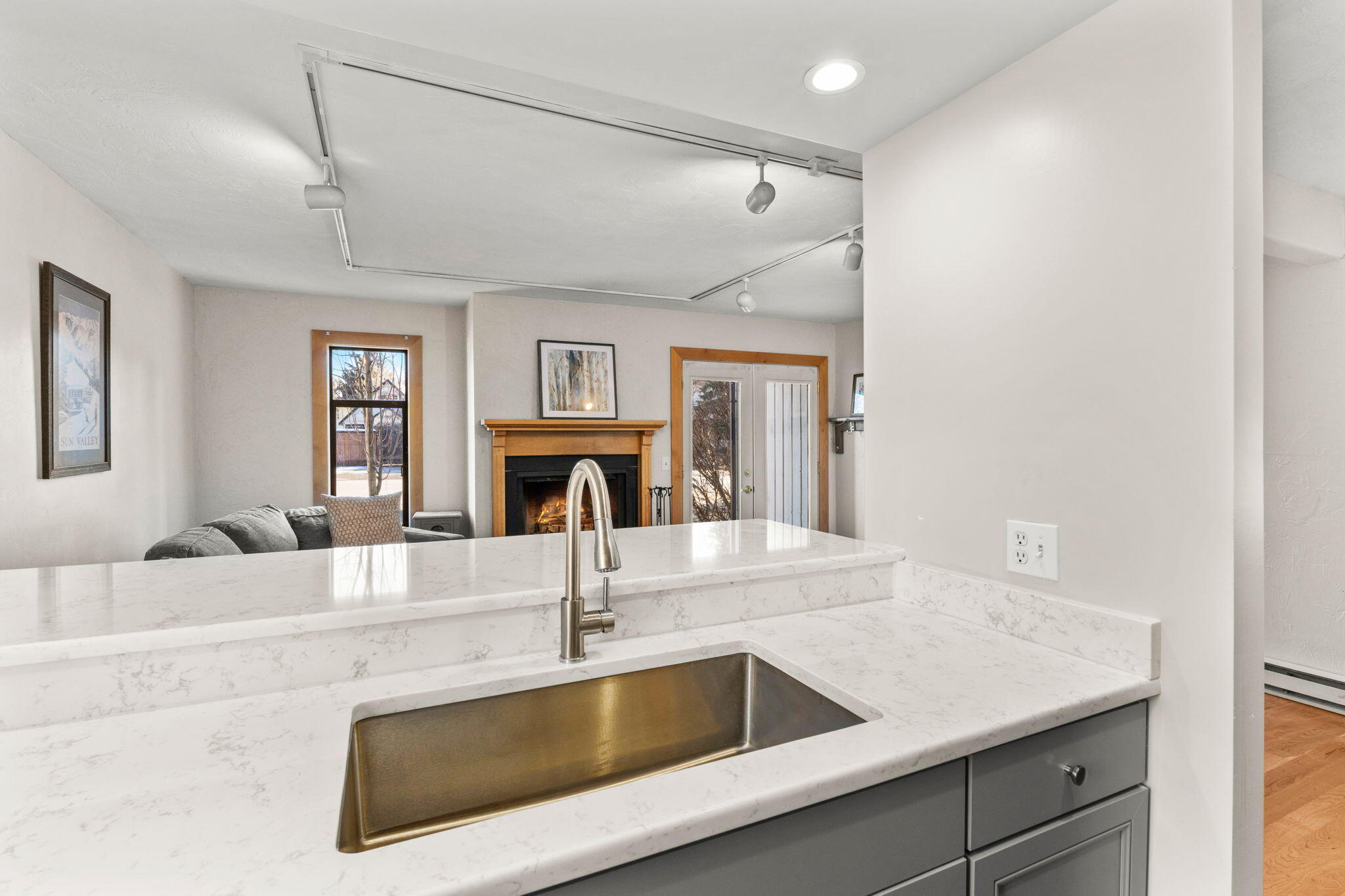 171 River Street, Unit 101 Ketchum, ID 83340 - Photo 6 of 16 Kitchen