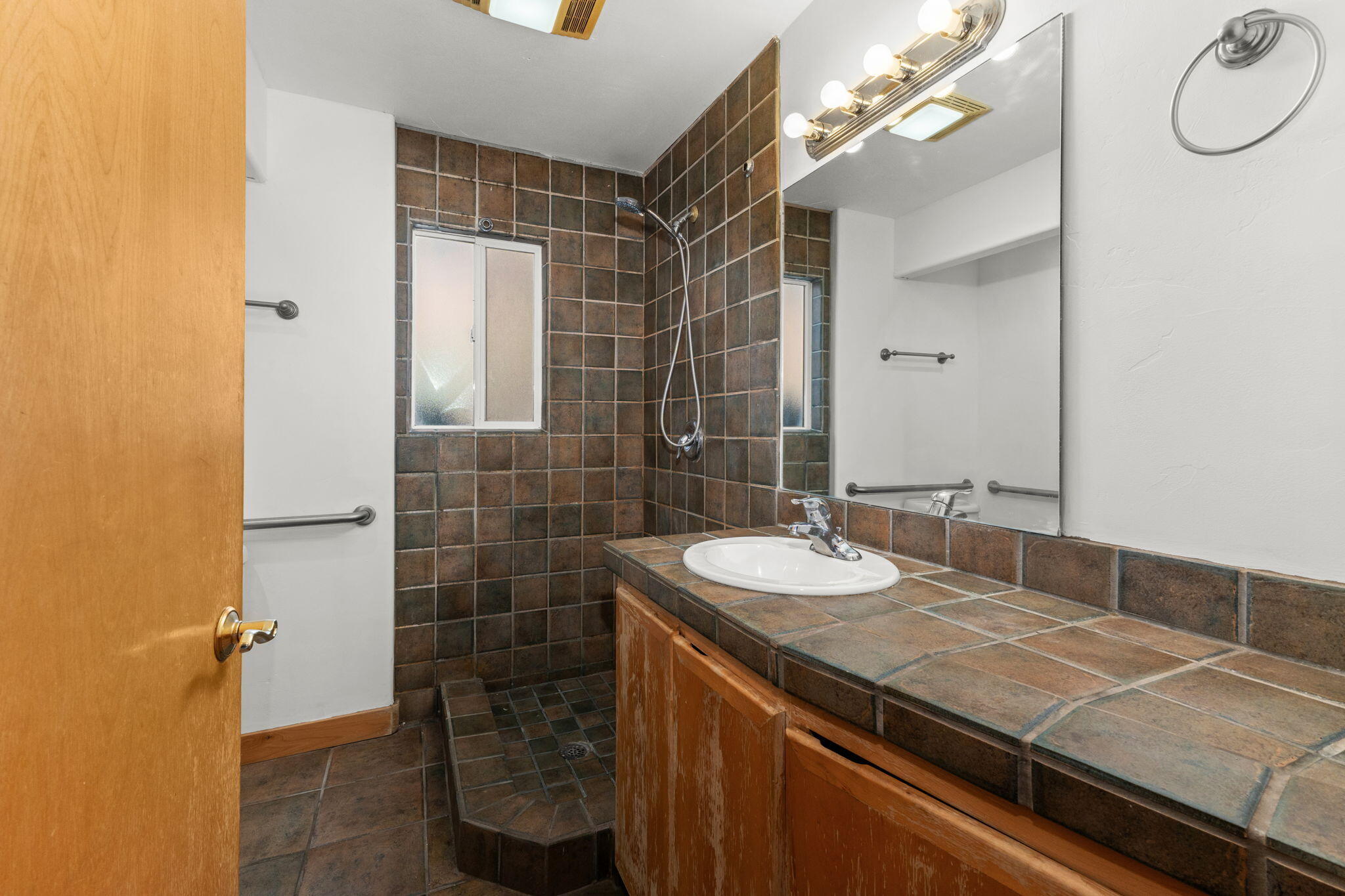 171 River Street, Unit 101 Ketchum, ID 83340 - Photo 9 of 16 Bathroom