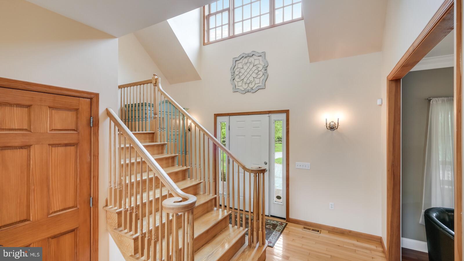 4317 Lower Mountain Road New Hope, PA 18938 - Photo 15 of 77 Foyer
