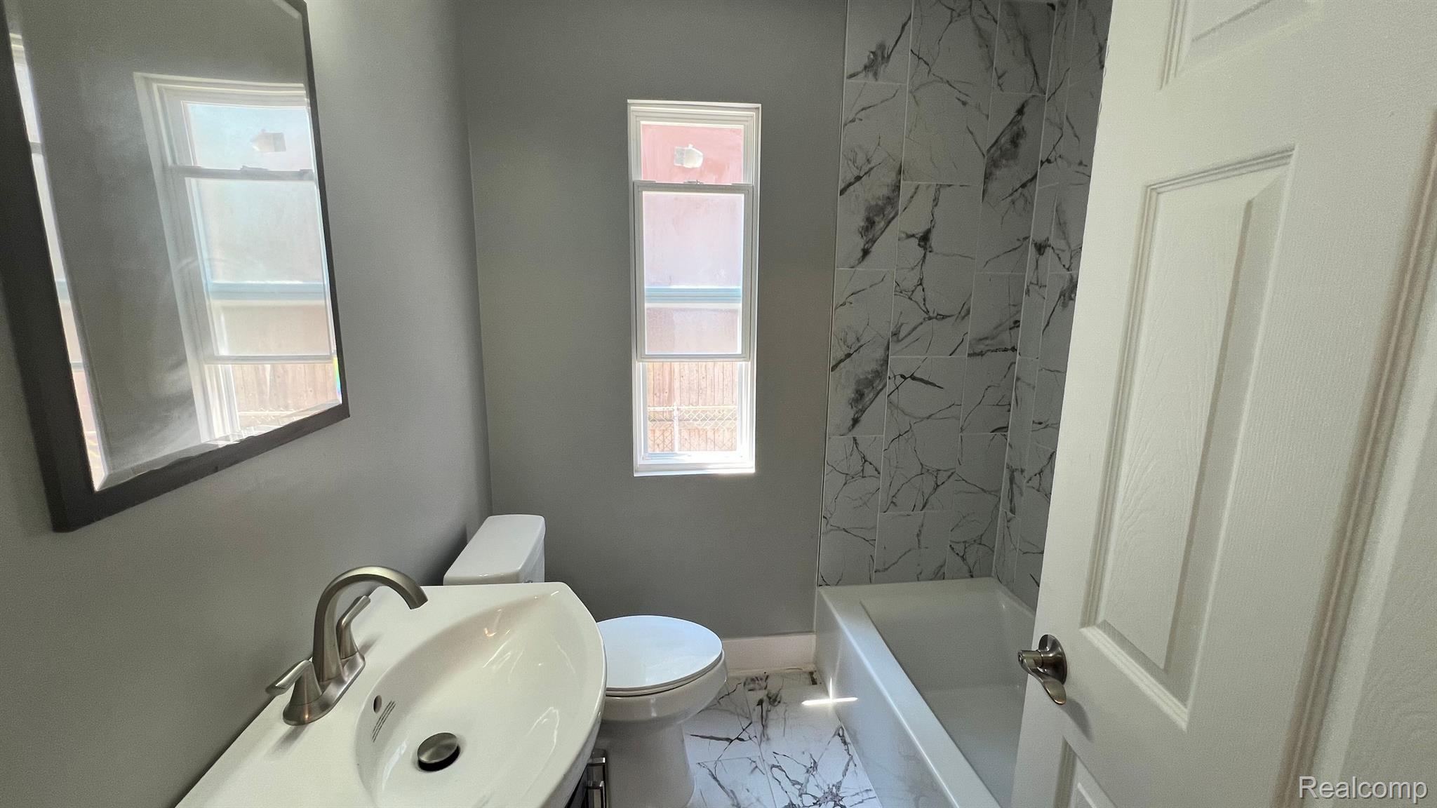 10447 Roxbury Street Detroit, MI 48224 - Photo 8 of 12 Gallery Image 8