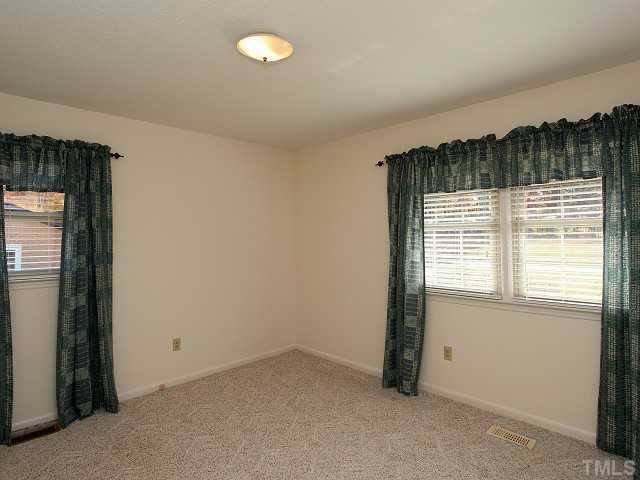 4310 Rocky Springs Road Durham, NC 27705 - Photo 8 of 13 Gallery Image 8