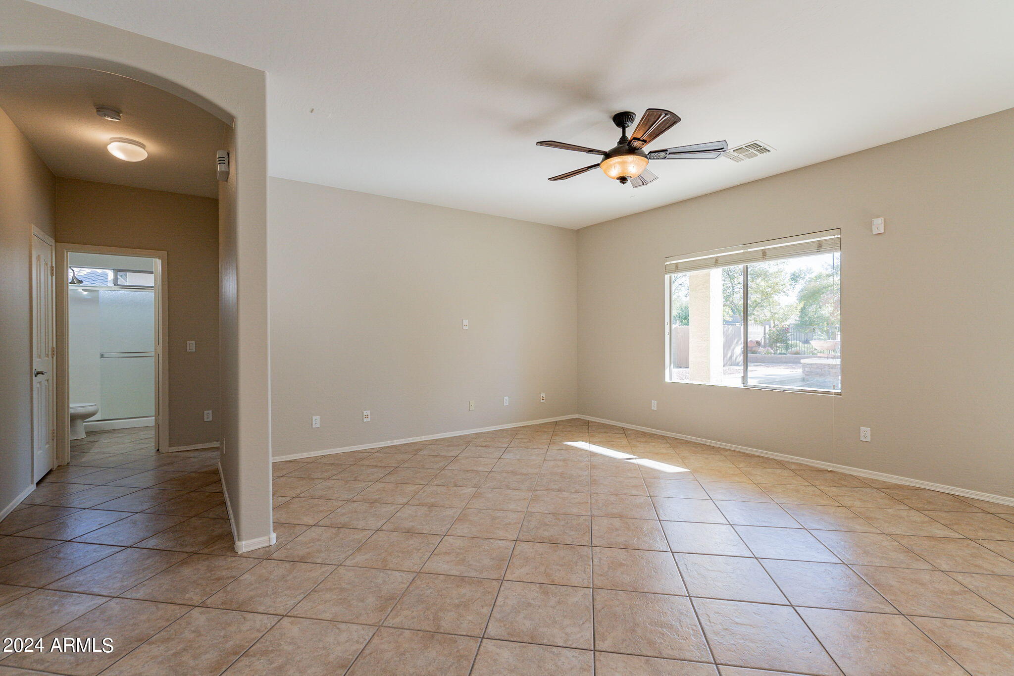 6945 West Beverly Road Laveen, AZ 85339 - Photo 11 of 34 5-web-or-mls-Beverly-5