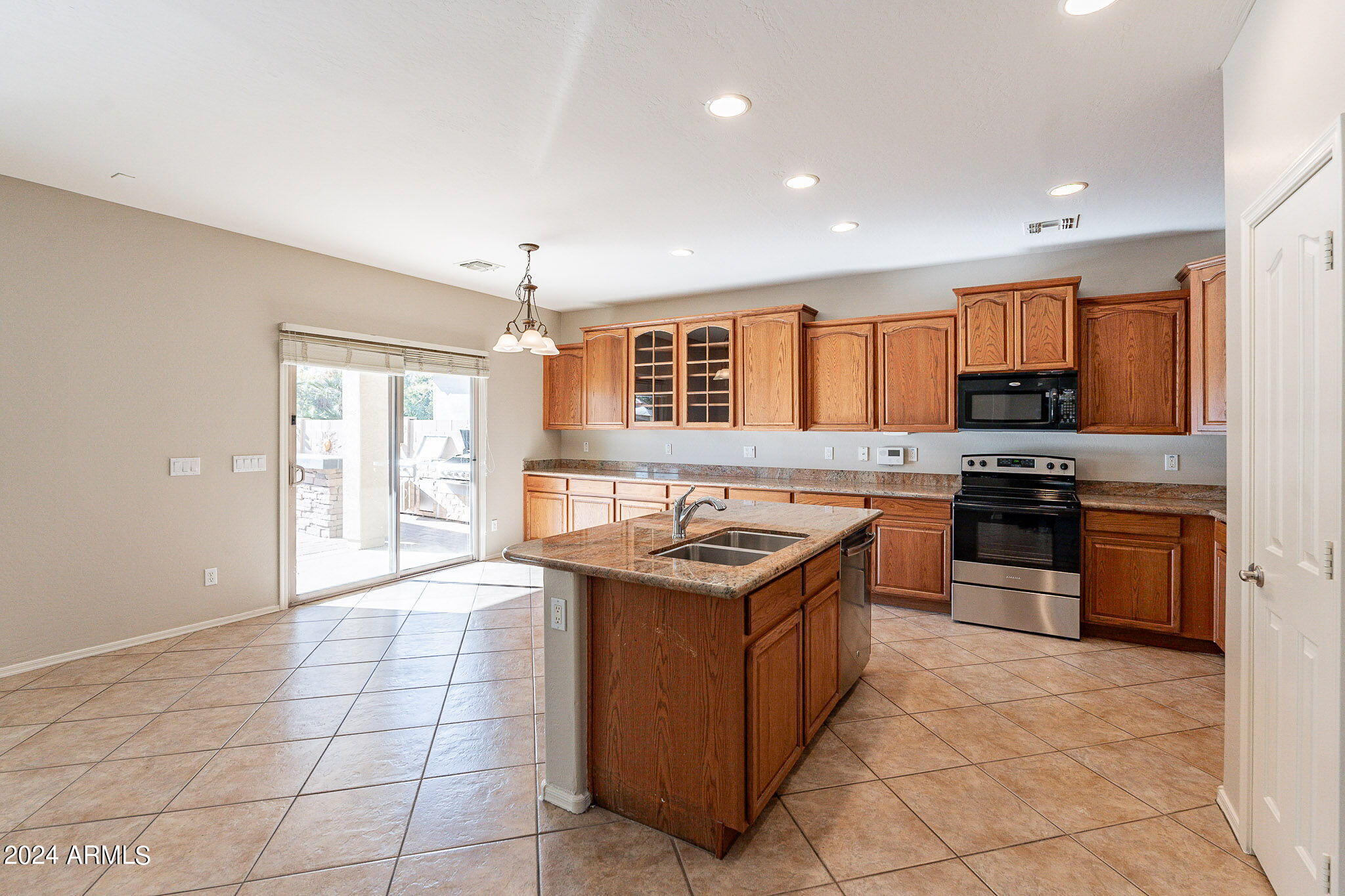 6945 West Beverly Road Laveen, AZ 85339 - Photo 2 of 34 66-web-or-mls-Beverly-1 (2)