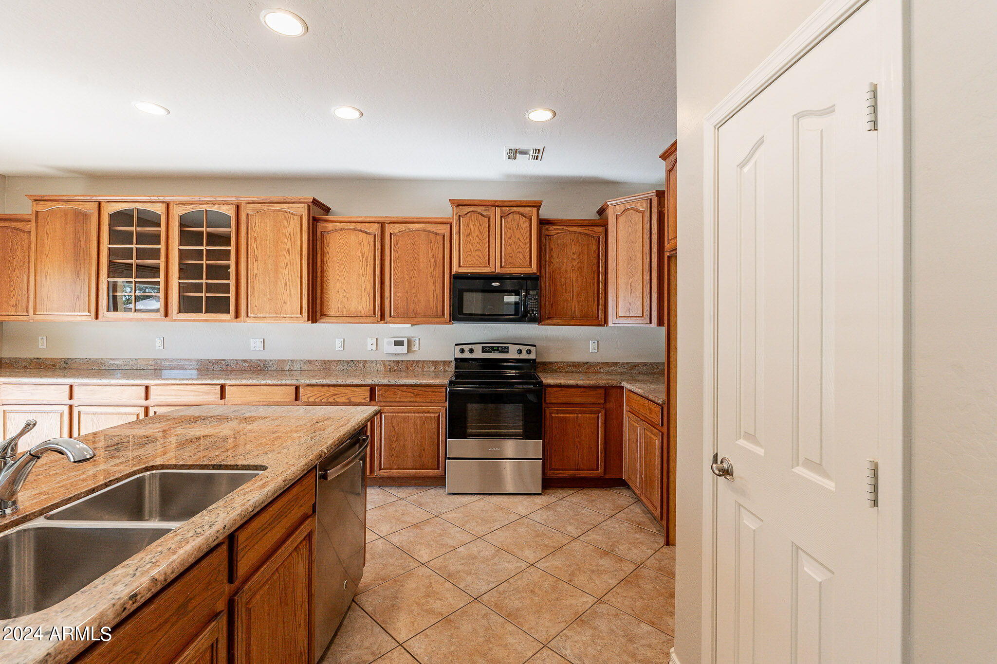 6945 West Beverly Road Laveen, AZ 85339 - Photo 6 of 34 74-web-or-mls-Beverly-9 (2)