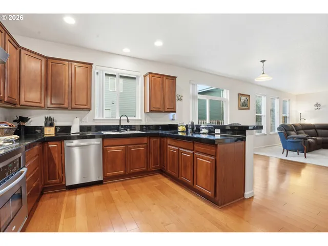 $650,000 | 3468 Southeast Silver Fox Avenue, Hillsboro, OR 97123