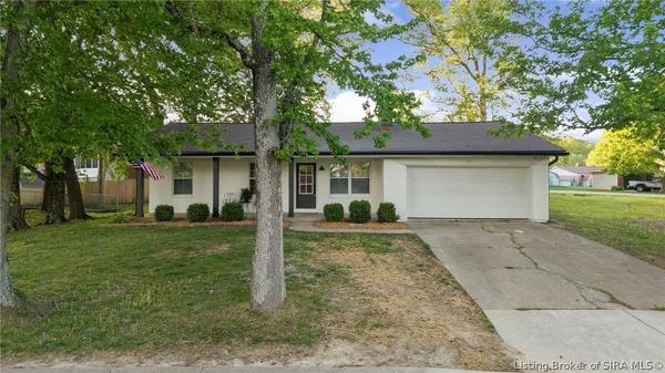 $297,500 | 101 Glenmill Road, New Albany, IN 47150