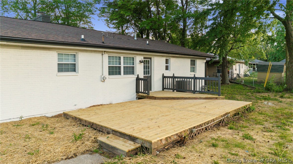 101 Glenmill Road New Albany, IN 47150 - Photo 4 of 32