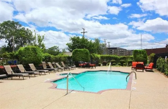 $2,195 | 75 Shoemaker Court, Unit 304, Memphis, TN 38103