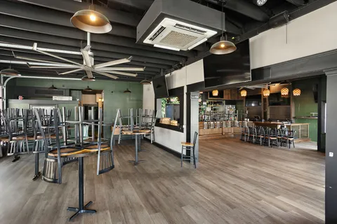 a view of livingroom with furniture