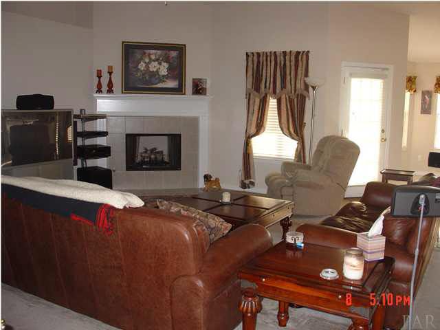 7125 Fitzpatrick Road Pensacola, FL 32526 - Photo 3 of 15 Great Room w/fireplace