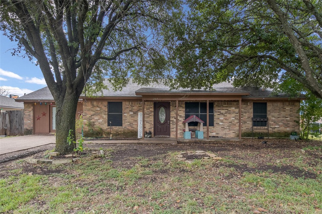 207 Lee Lane Lorena, TX 76655 - Photo 1 of 1
