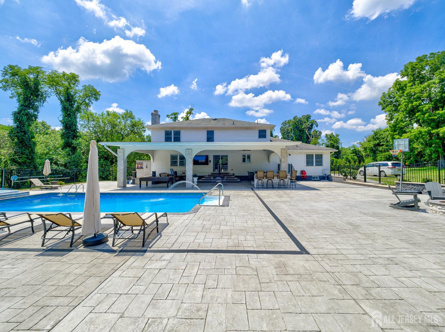 55 School Road Marlboro, NJ 07746 - Photo 19 of 65