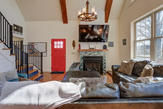 $629,900 | 137 Unaka View Road, Johnson City, TN 37601