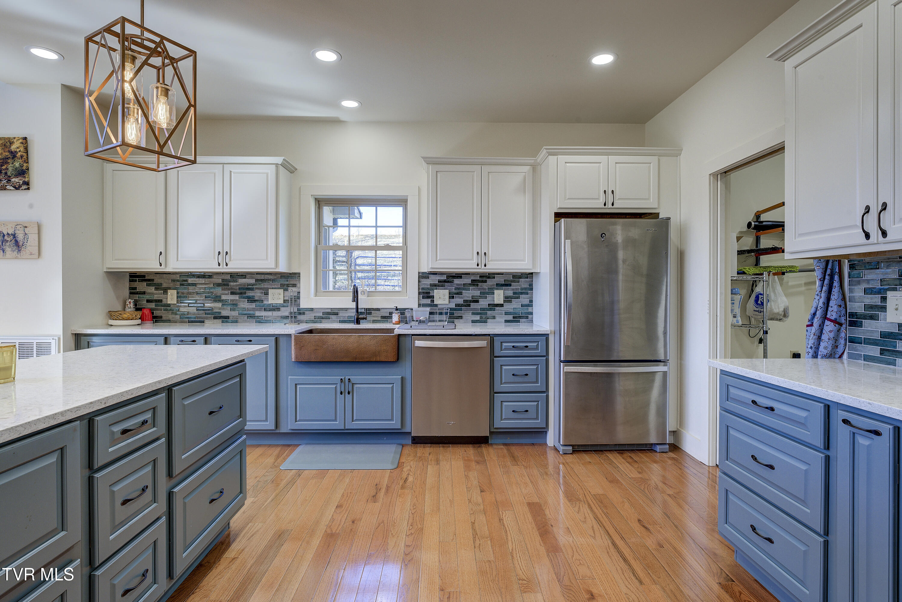 137 Unaka View Road Johnson City, TN 37601 - Photo 27 of 72 UNakaView-8