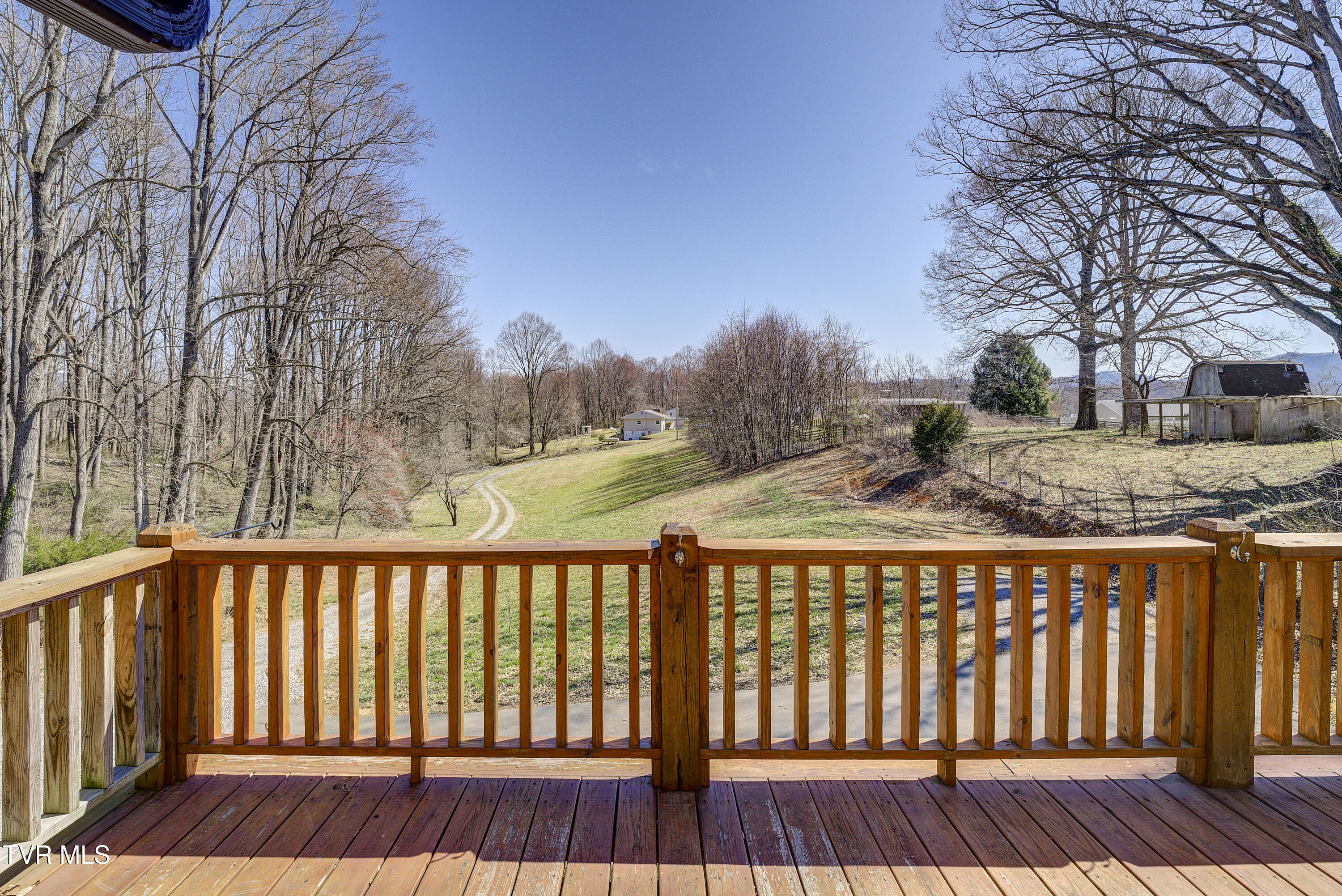 137 Unaka View Road Johnson City, TN 37601 - Photo 4 of 72 UNakaView-41