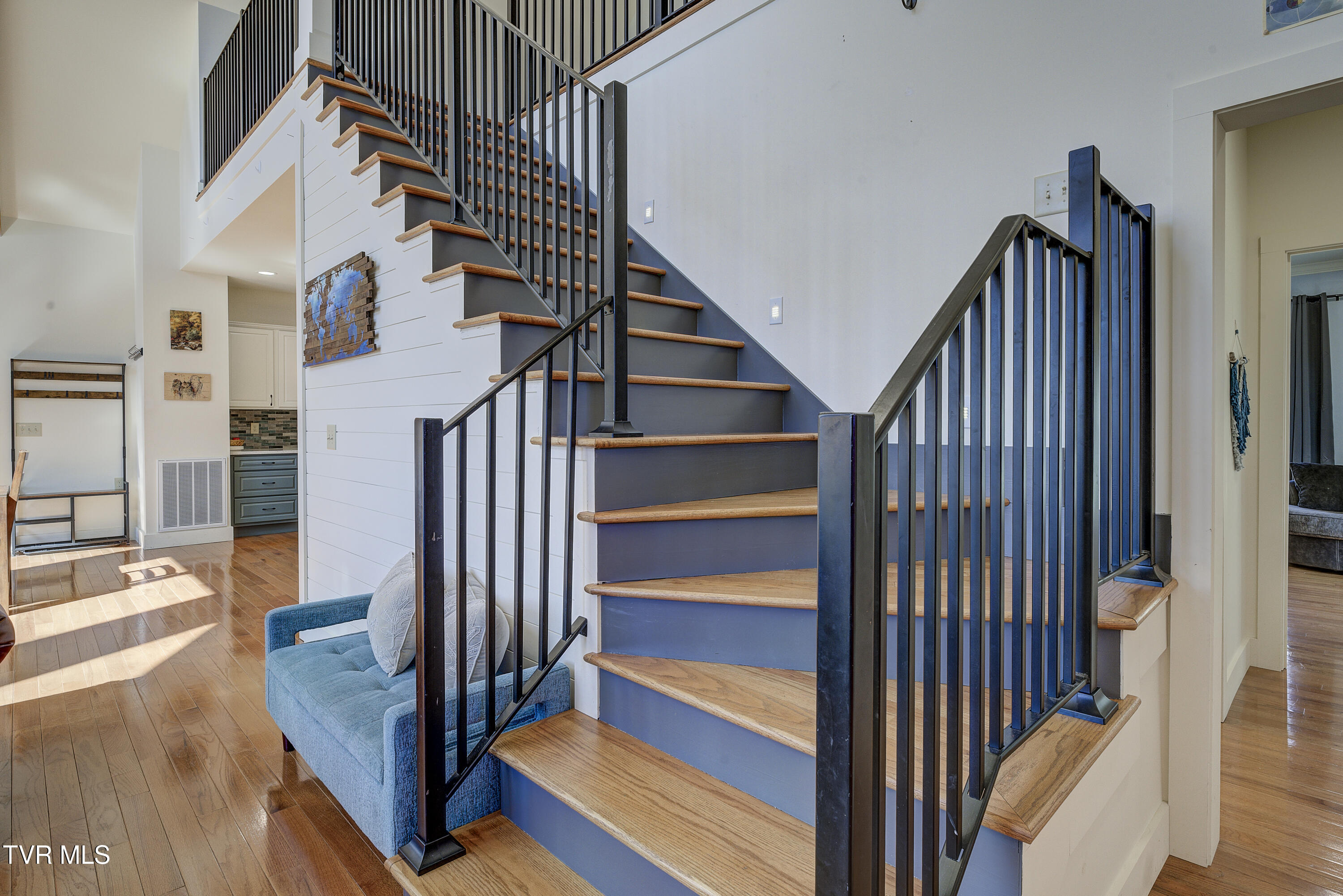 137 Unaka View Road Johnson City, TN 37601 - Photo 45 of 72 UNakaView-26