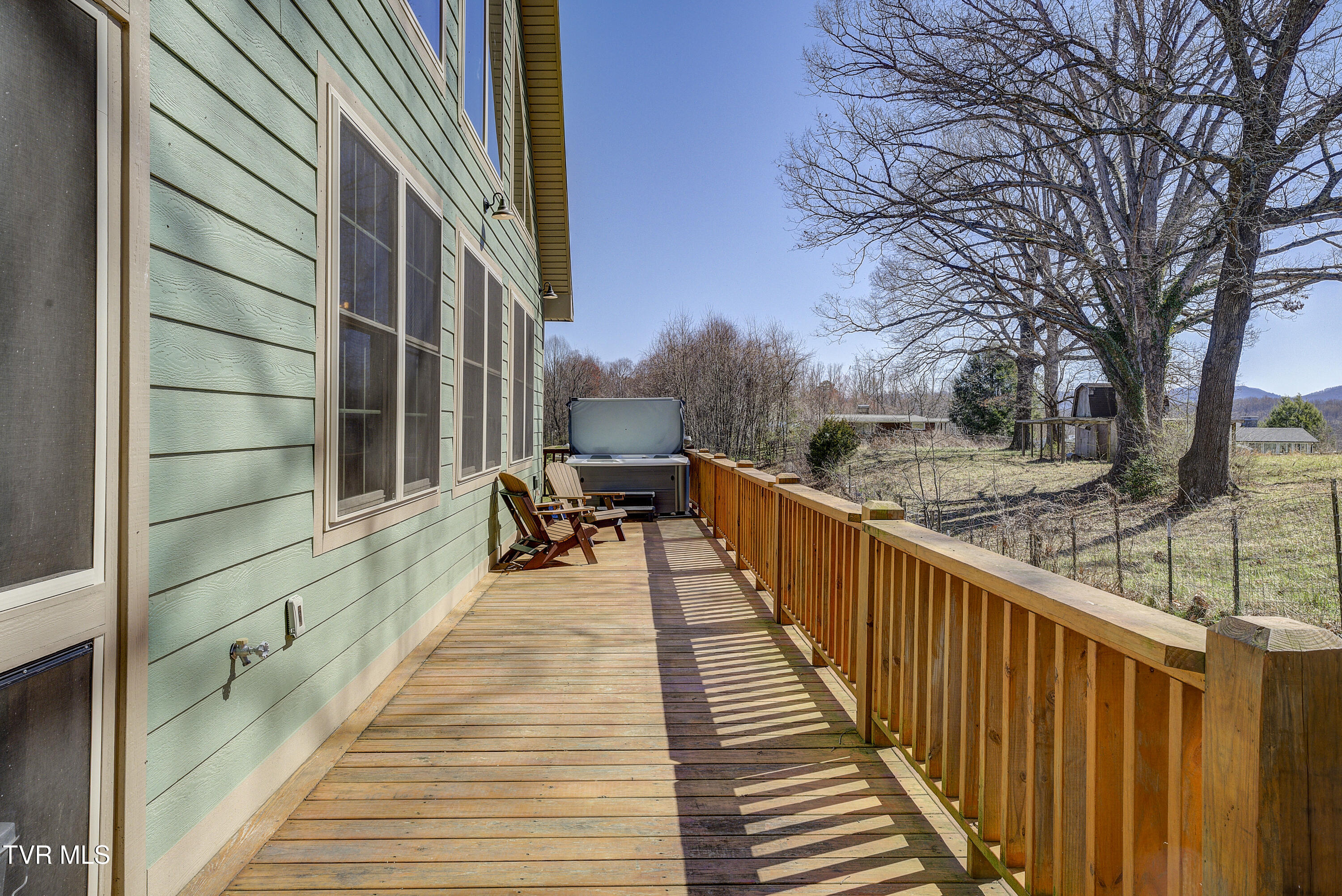 137 Unaka View Road Johnson City, TN 37601 - Photo 5 of 72 UNakaView-42