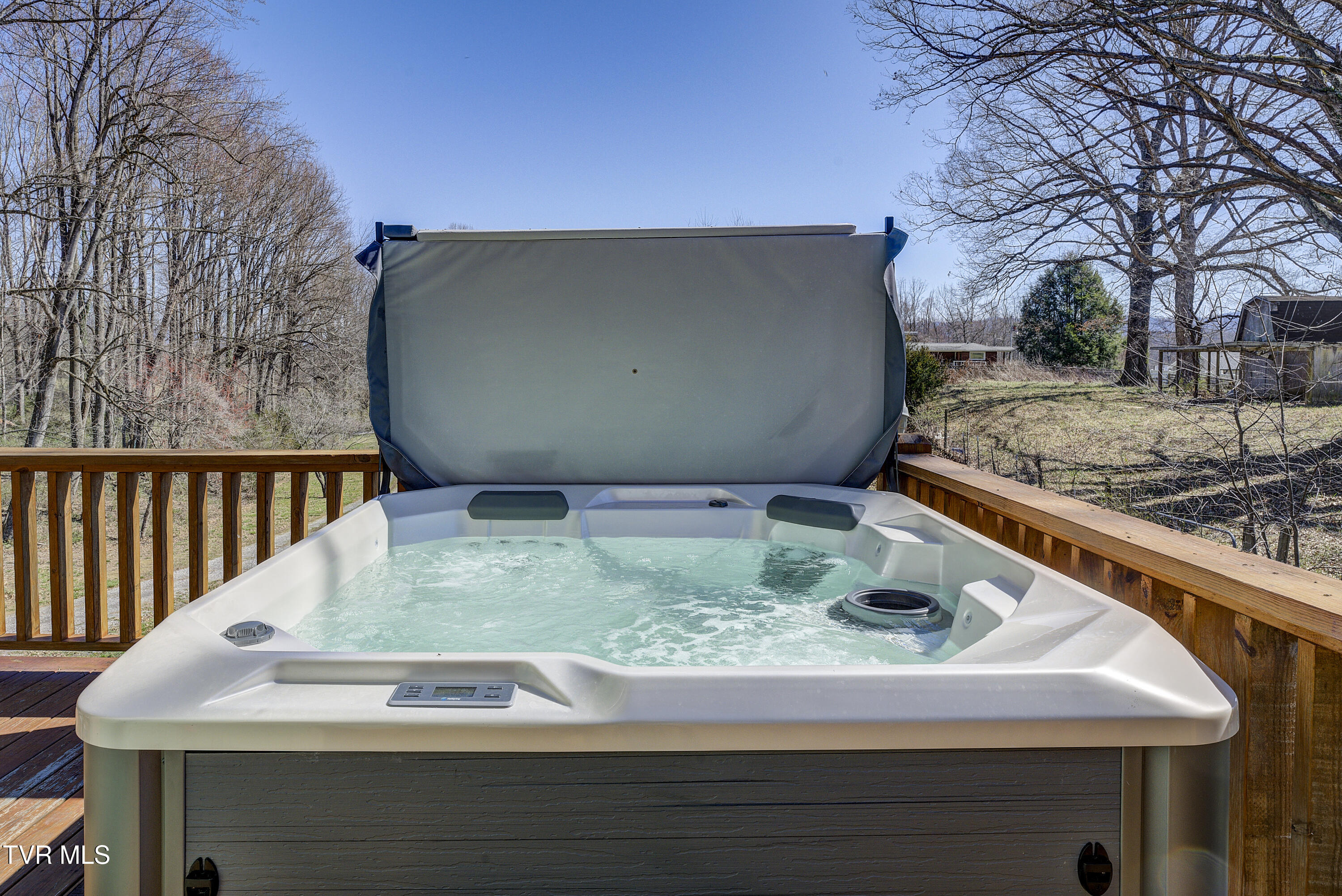 137 Unaka View Road Johnson City, TN 37601 - Photo 6 of 72 UNakaView-43