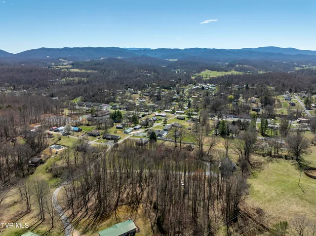 $629,900 | 137 Unaka View Road, Johnson City, TN 37601