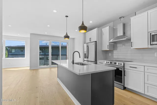 $740,000 | 16 Footpath Way, Lake George, NY 12845