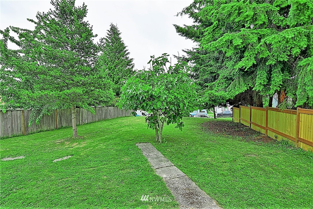 1424 Rockefeller Avenue Everett, WA 98201 - Photo 22 of 23
