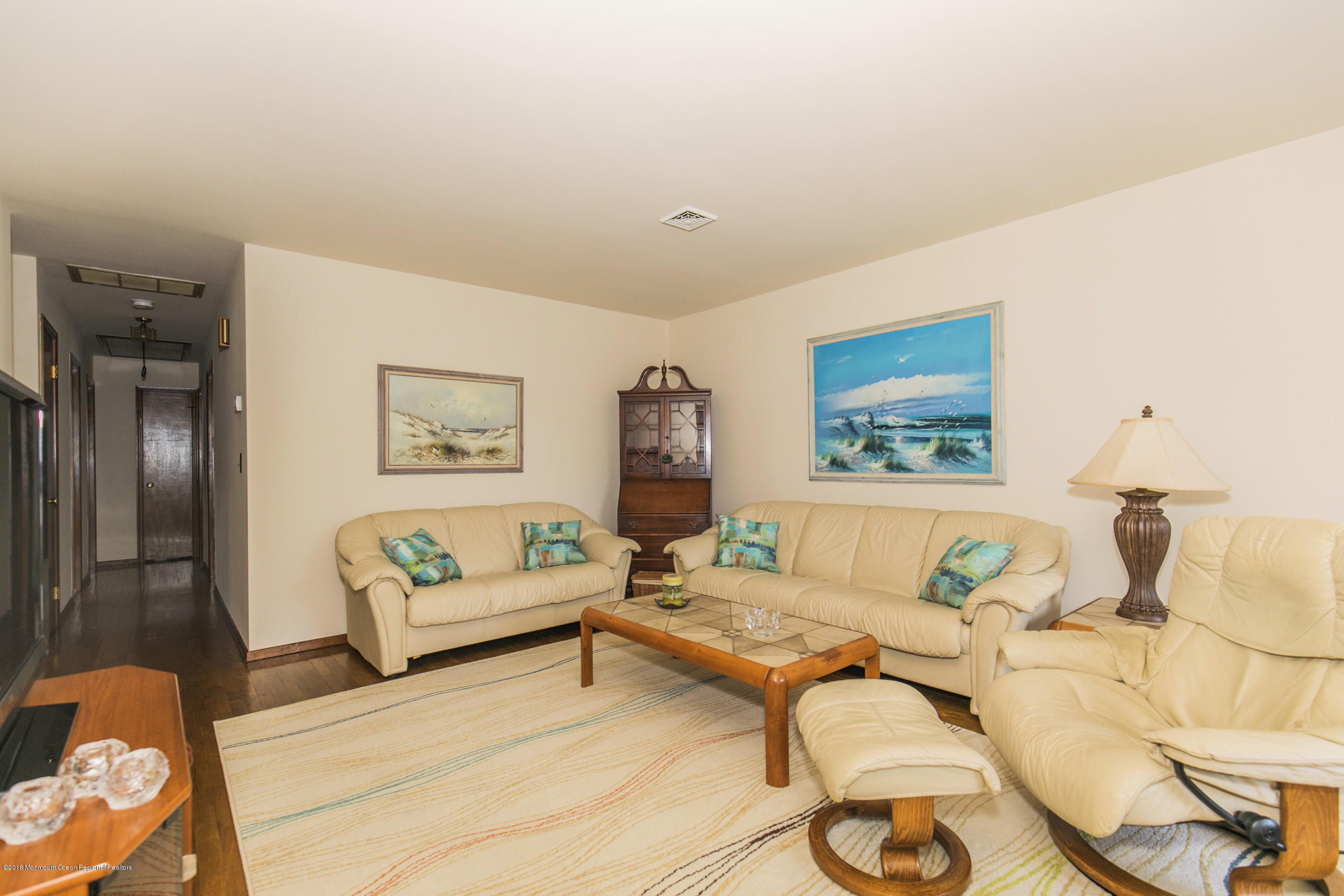 2536 Little Hill Road Point Pleasant, NJ 08742 - Photo 4 of 42 Living Room III