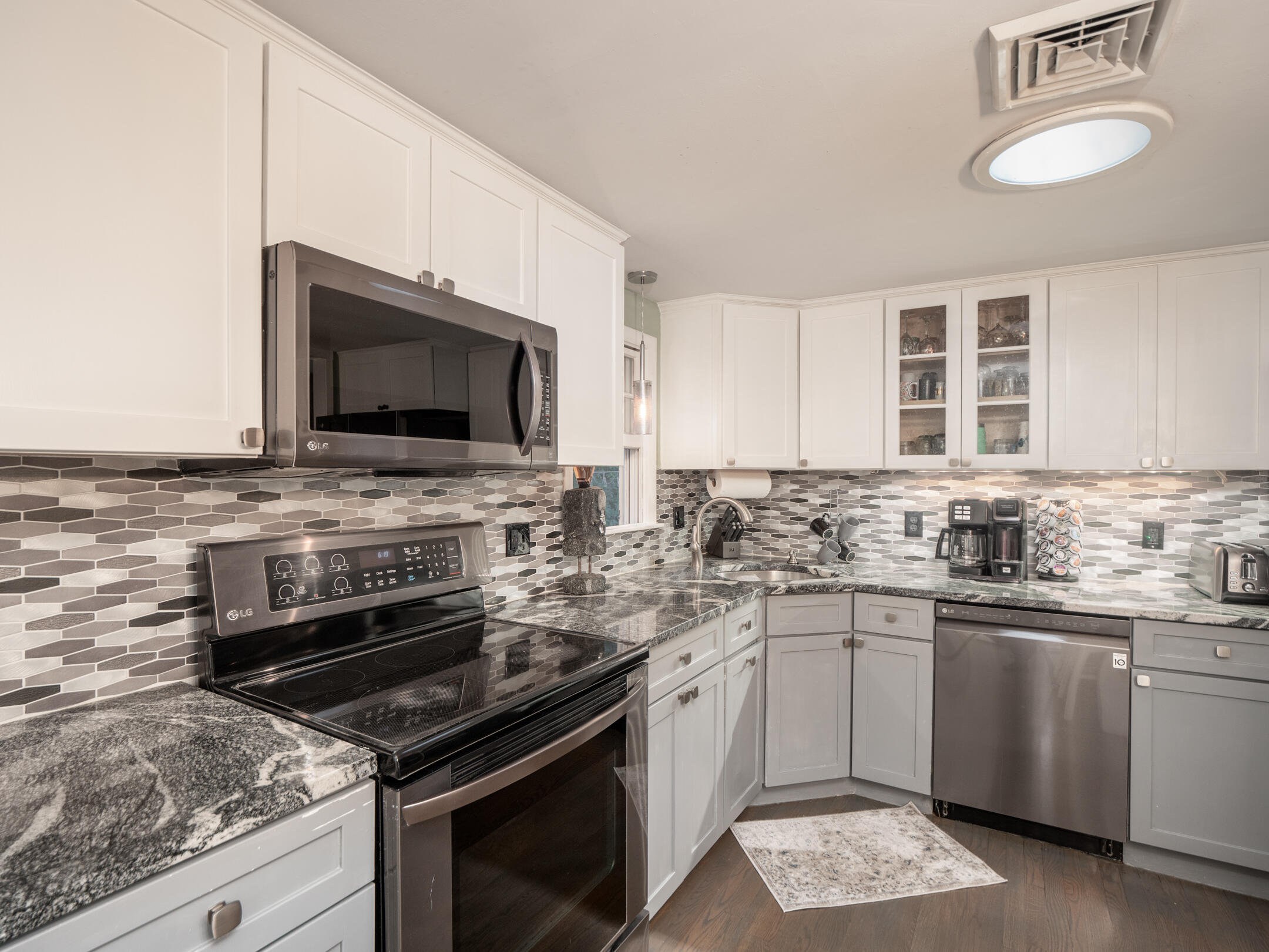 10 Clement Street Sandwich, MA 02563 - Photo 16 of 43 10 Clements Street Sandwich MA-31