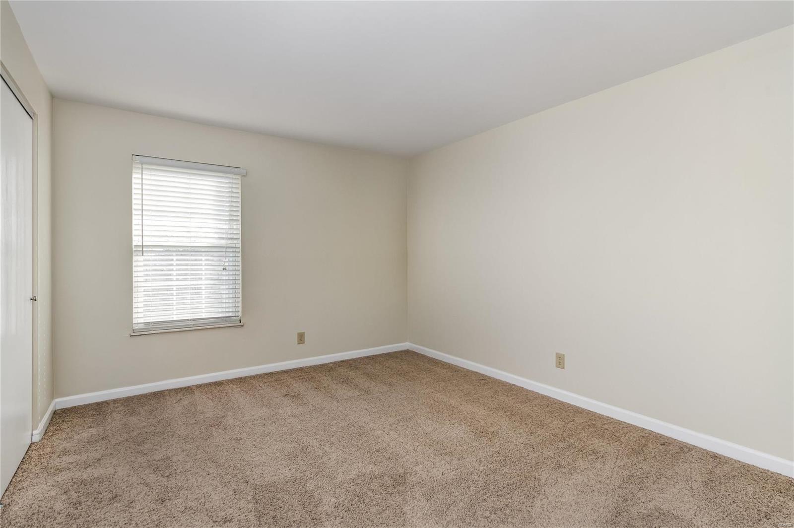 708 Ridgeside Drive, Unit K Ballwin, MO 63021 - Photo 14 of 18 Gallery Image 14