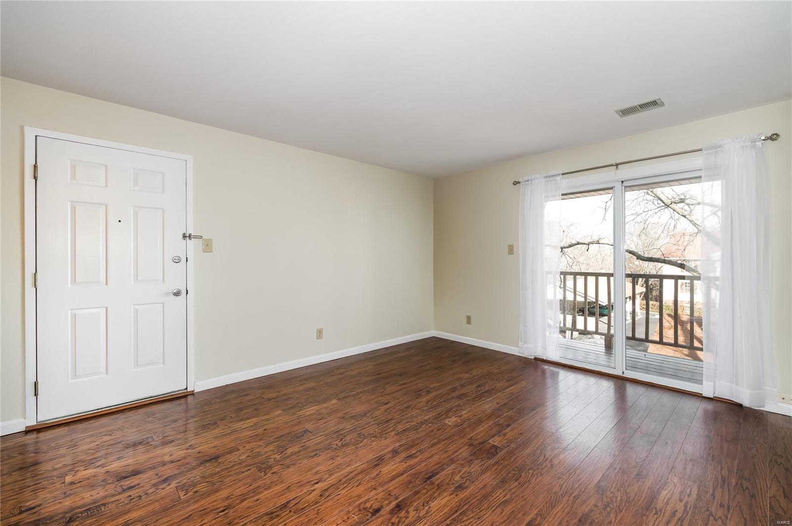 708 Ridgeside Drive, Unit K Ballwin, MO 63021 - Photo 8 of 18 Gallery Image 8