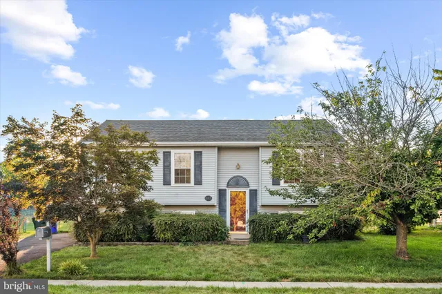 $3,300 | 841 Briar Court, Frederick, MD 21701