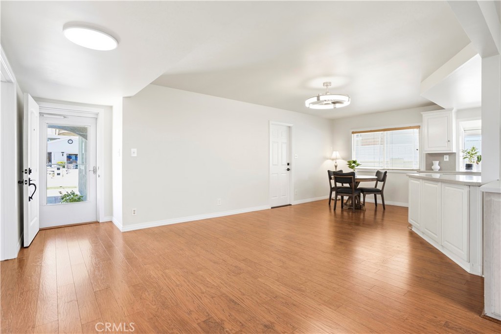 2467 Marisa Place Simi Valley, CA 93065 - Photo 4 of 29