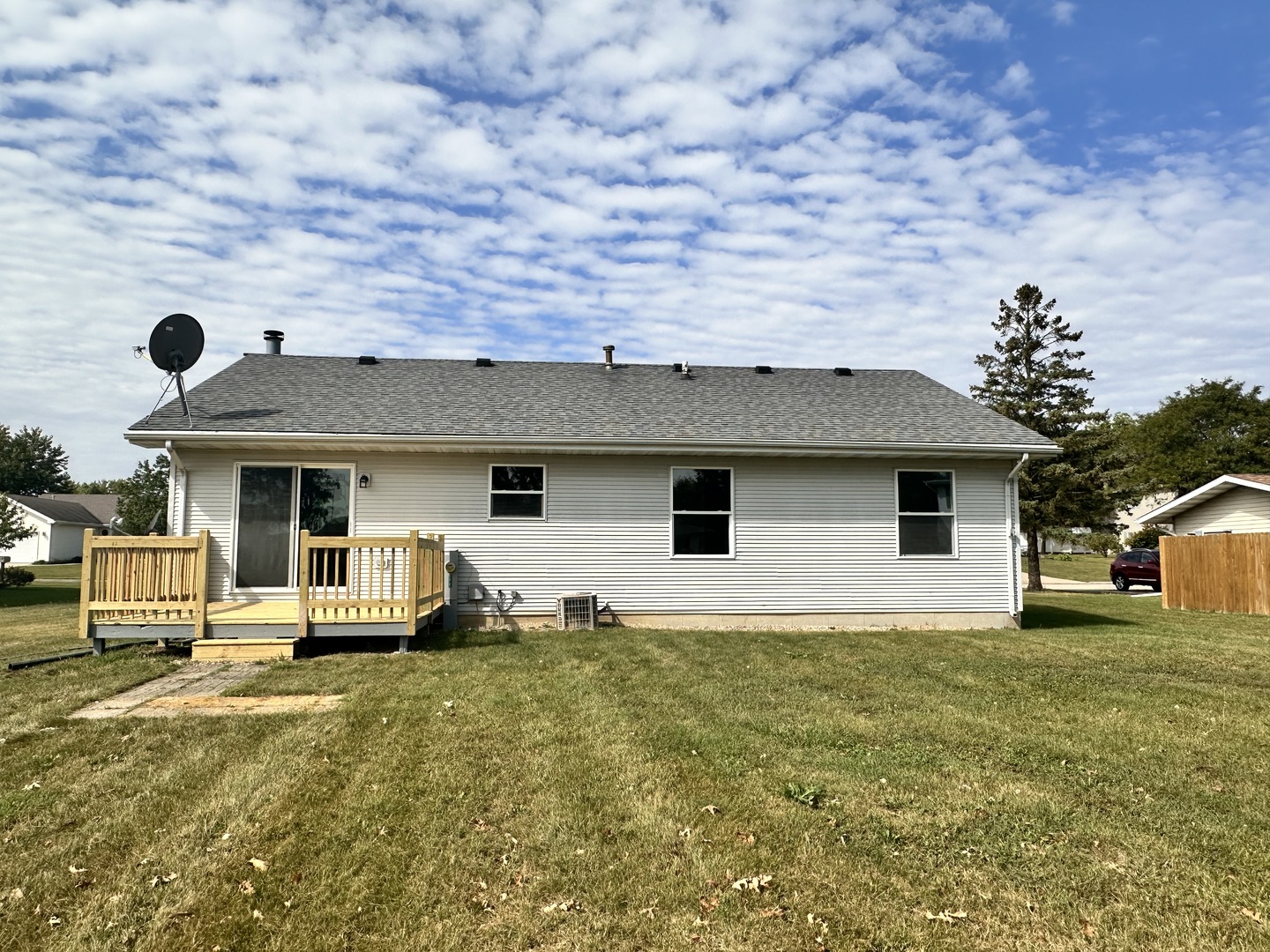 1037 Carter Street Marseilles, IL 61341 - Photo 3 of 31