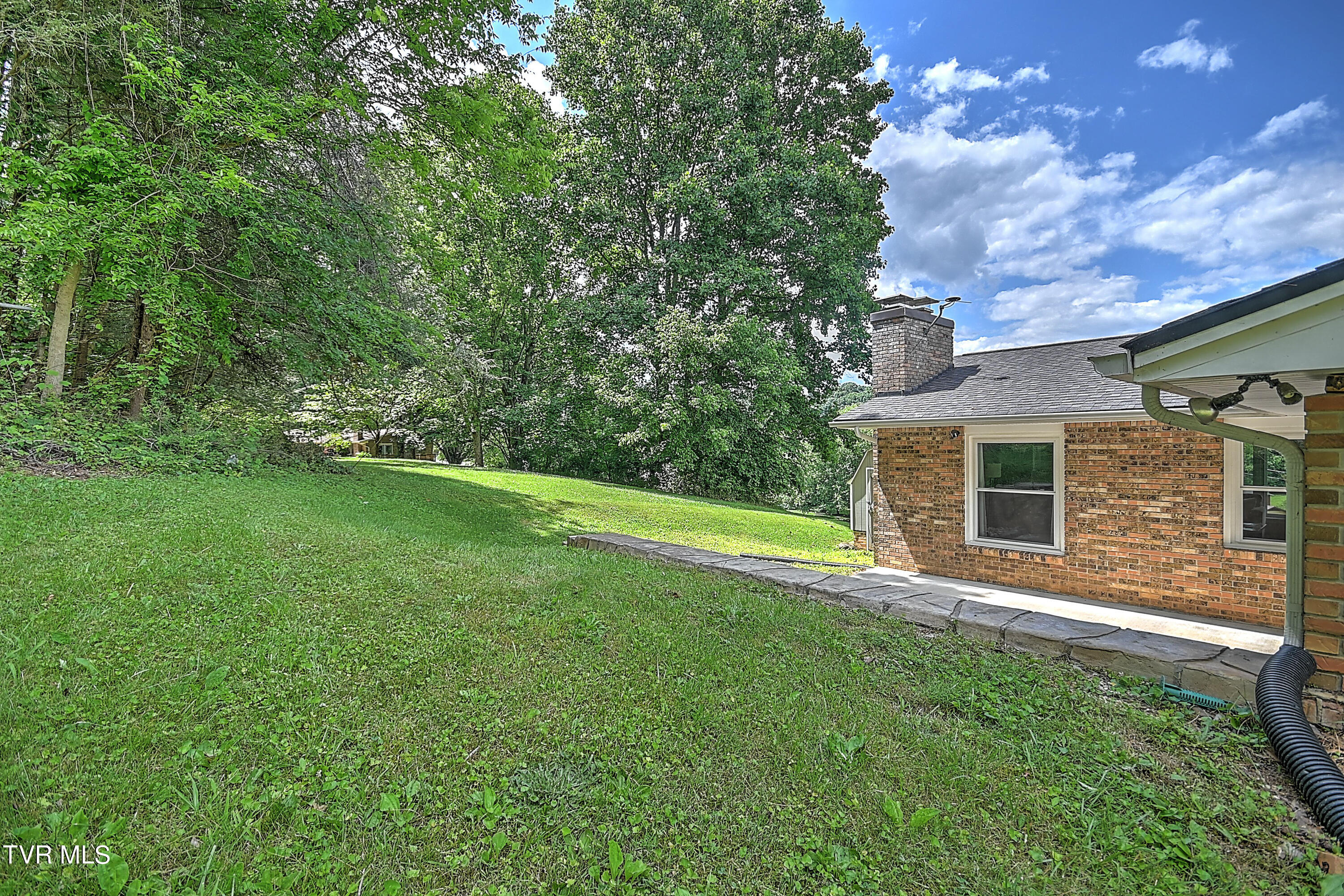 328 Montezuma Road Kingsport, TN 37664 - Photo 51 of 54 528 Montezuma TV-51
