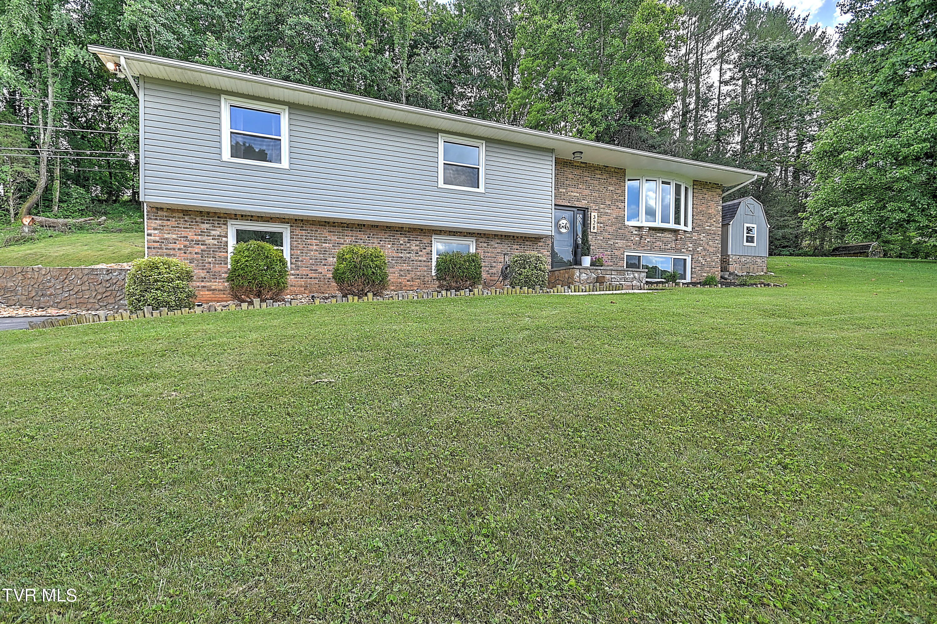 328 Montezuma Road Kingsport, TN 37664 - Photo 54 of 54 528 Montezuma TV