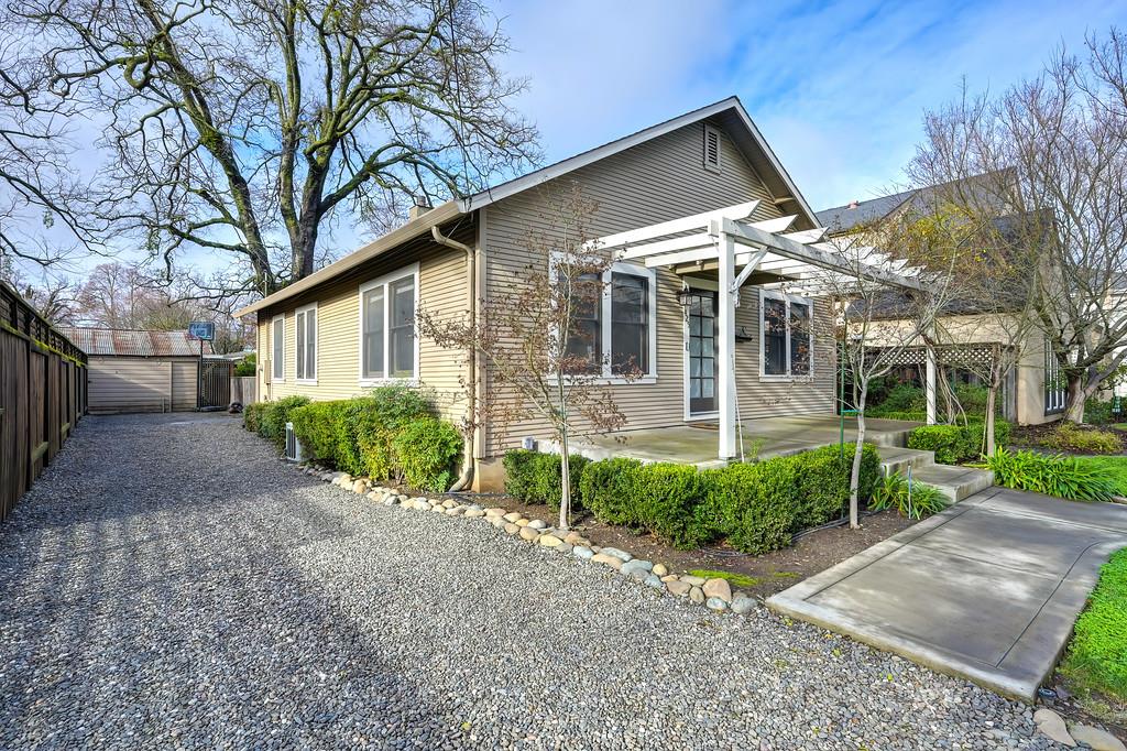 425 J Street Davis, CA 95616 - Photo 16 of 54