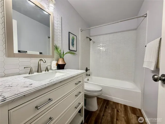 $370,000 | 115 124th Street Southeast, Unit J7, Everett, WA 98208