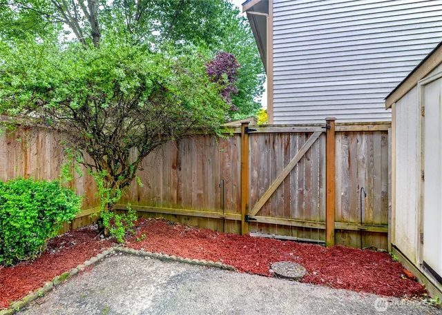 $370,000 | 115 124th Street Southeast, Unit J7, Everett, WA 98208