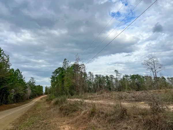 $102,000 | 4590 Spurger Tx 77660, Spurger, TX 77660