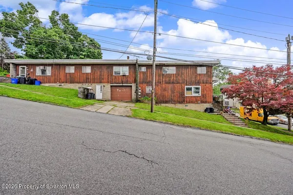 $424,995 | 946 Clay Avenue, Scranton, PA 18510