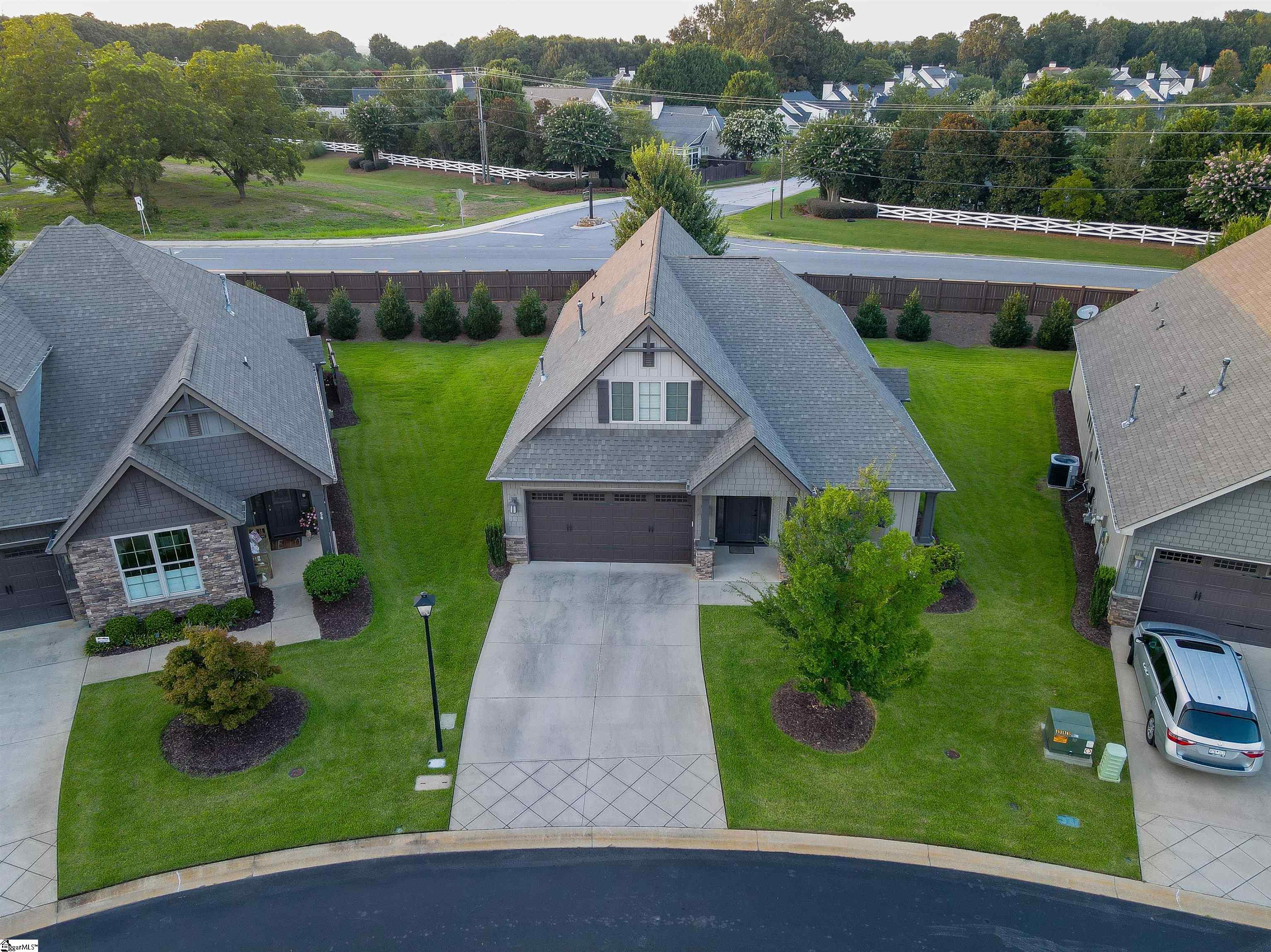 52 Vinton Drive Greer, SC 29651 - Photo 3 of 36