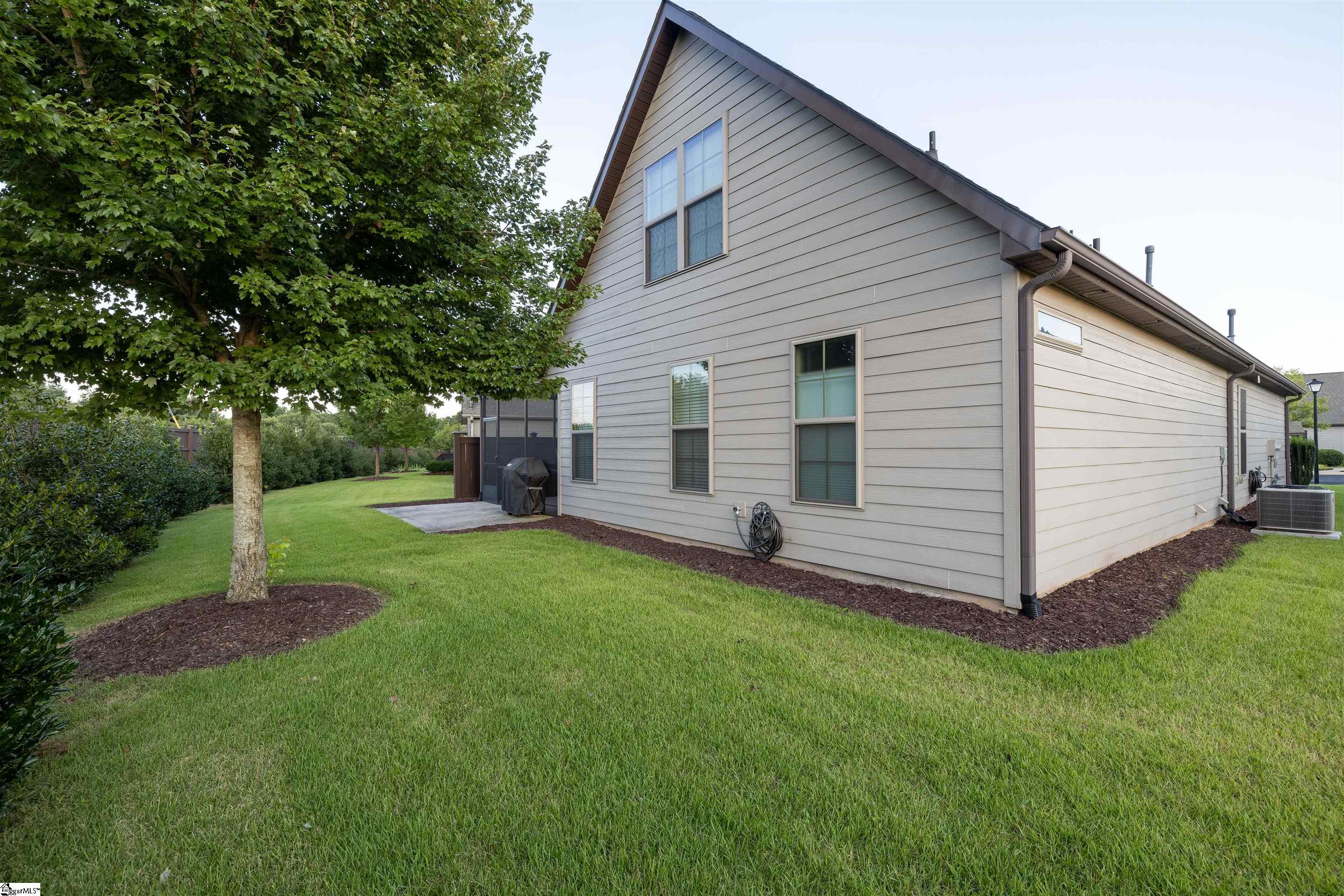 52 Vinton Drive Greer, SC 29651 - Photo 34 of 36