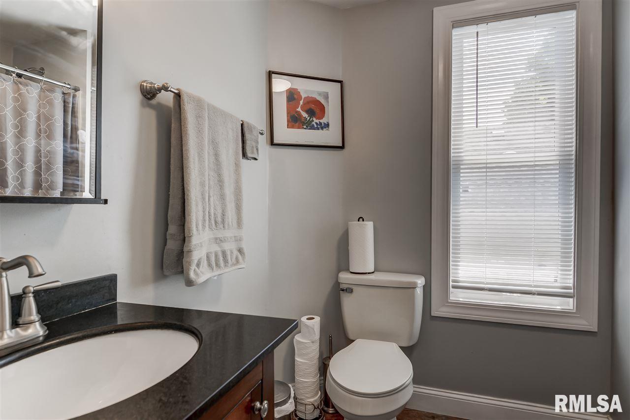 1100 North 2nd Street Springfield, IL 62702 - Photo 28 of 33