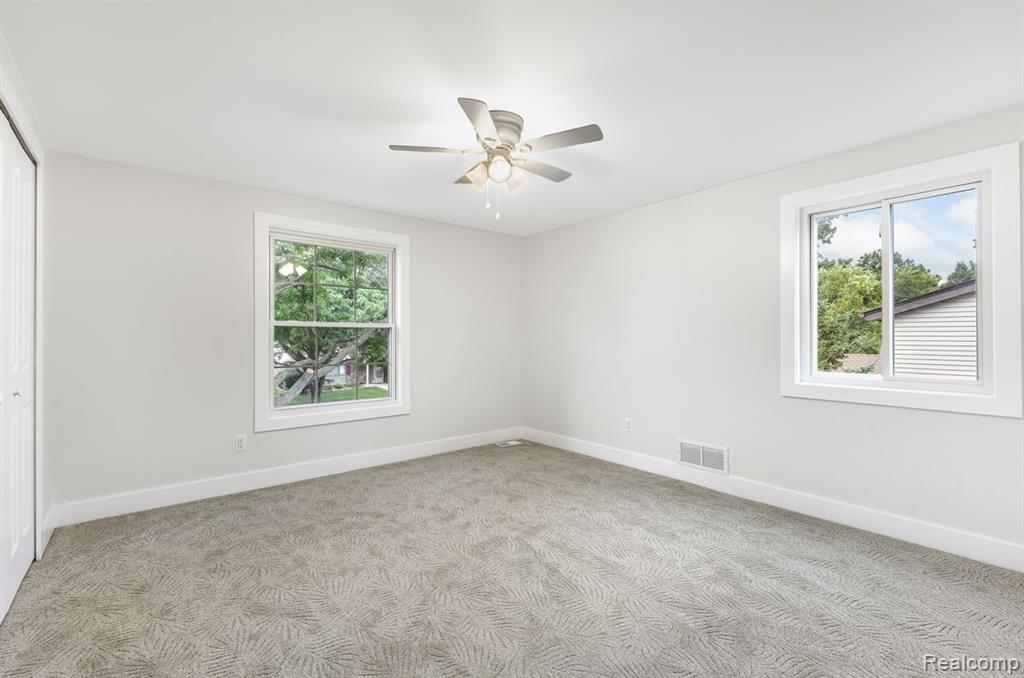 237 Union Drive Rochester Hills, MI 48307 - Photo 24 of 36