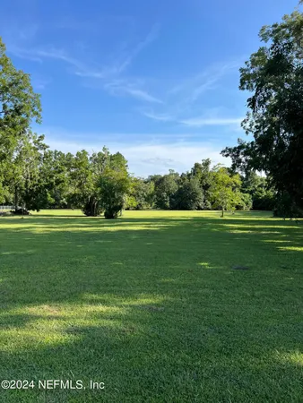 a view of a golf course