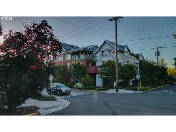$565,000 | 321 Mill Street, Unit 5, Eugene, OR 97401