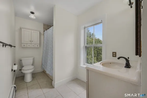 $399,900 | 20 Starr Street, New London, CT 06320