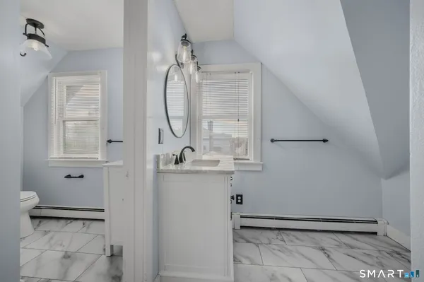 $399,900 | 20 Starr Street, New London, CT 06320