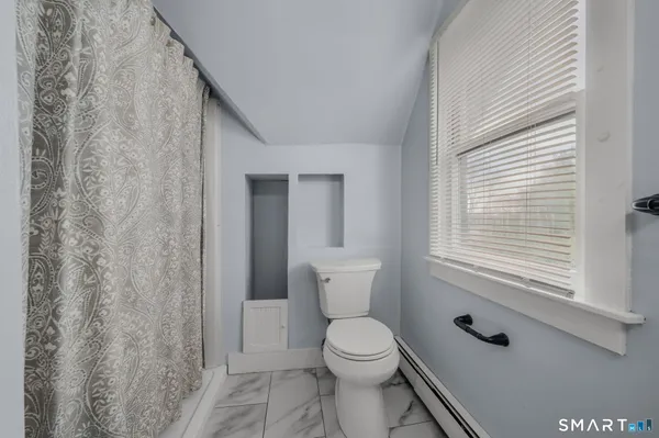 $399,900 | 20 Starr Street, New London, CT 06320